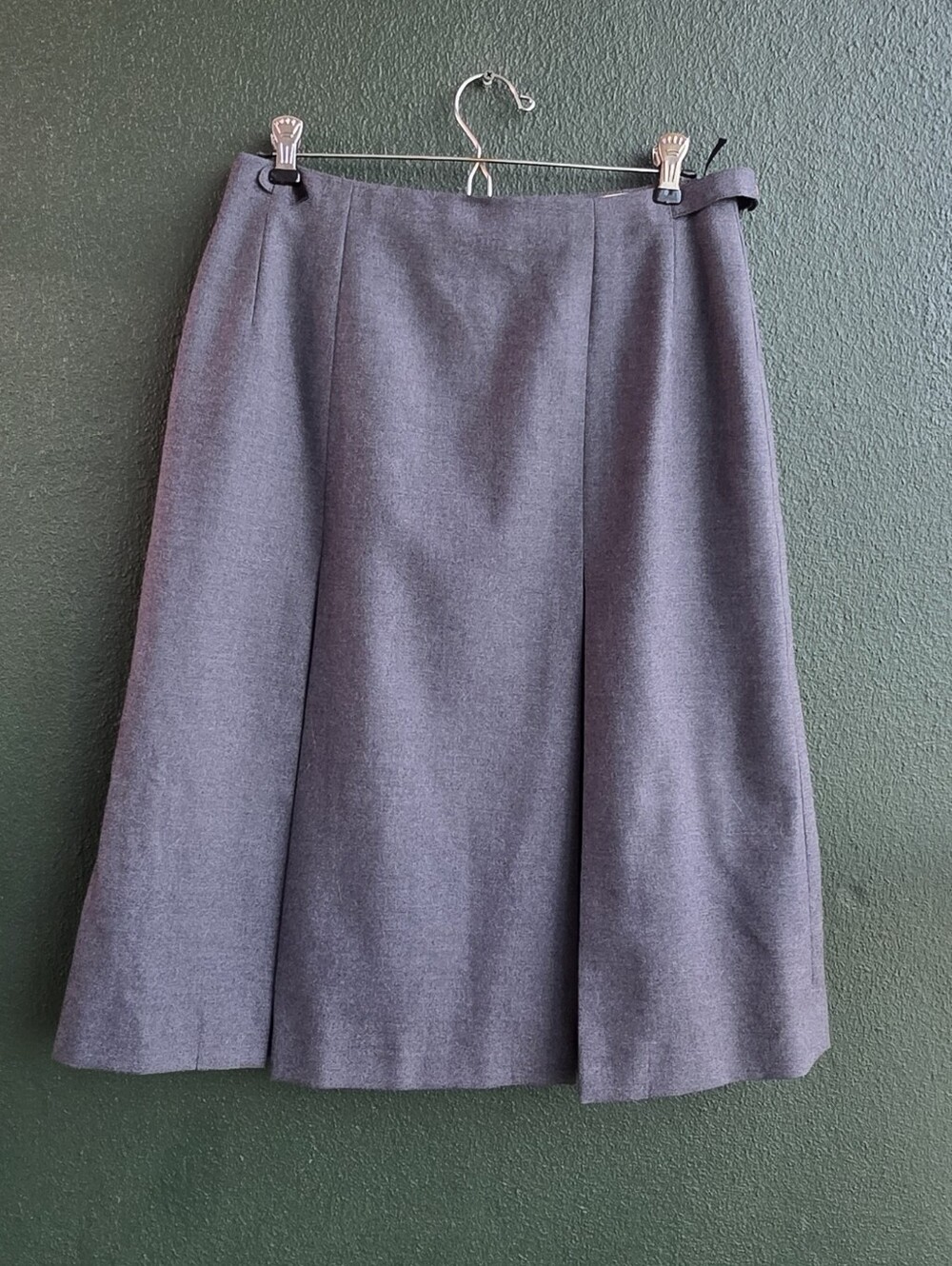 Classic Medium Gray A-Line Midi Skirt Sz M